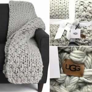UGG Averil Thick Chunky Knit Seal Gray Throw Blanket Heavy Woven 50x70 NEW Tags